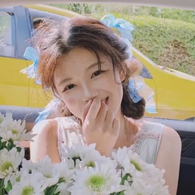 渣男劈腿，闪婚服务员是大佬