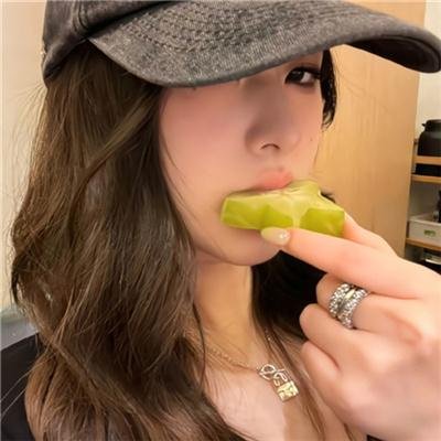 掌心月光覆前尘